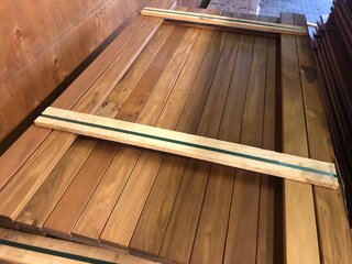 Ca. 286x Basralocus hardhouten planken vierzijdig geschaafd, 27x70mm,